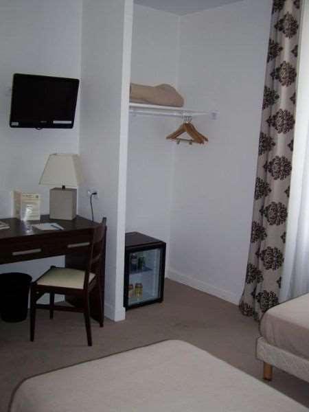 Brit Hotel Confort Auclair Gueret Room photo