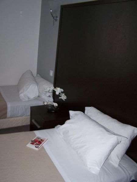 Brit Hotel Confort Auclair Gueret Room photo