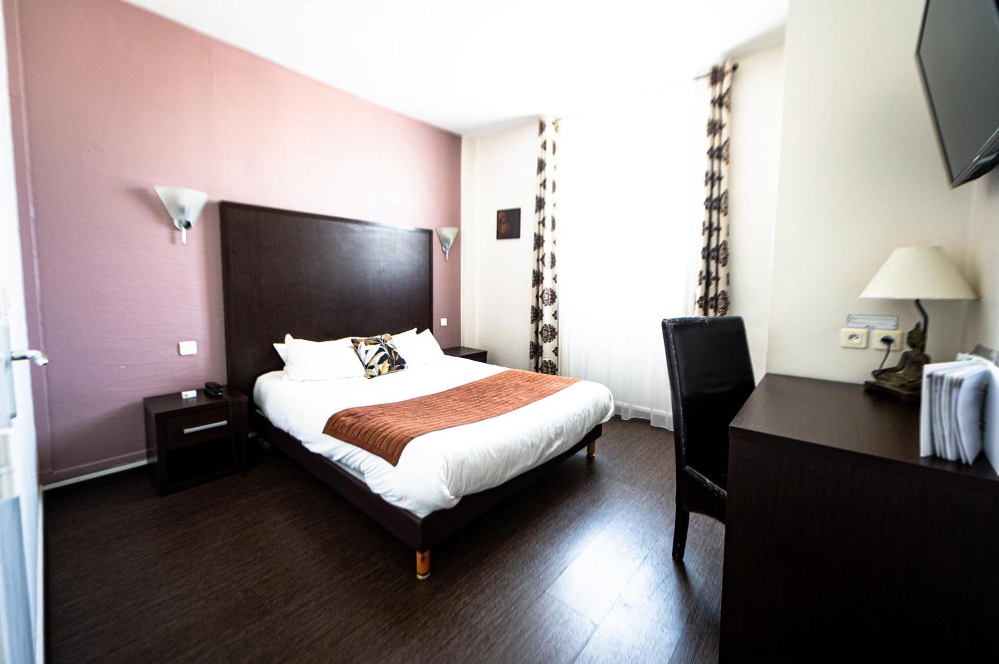Brit Hotel Confort Auclair Gueret Exterior photo