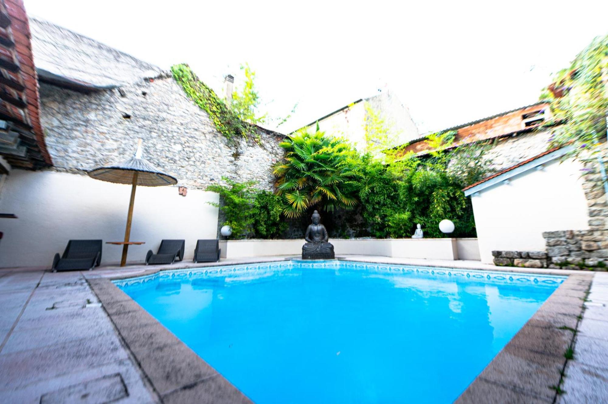Brit Hotel Confort Auclair Gueret Exterior photo