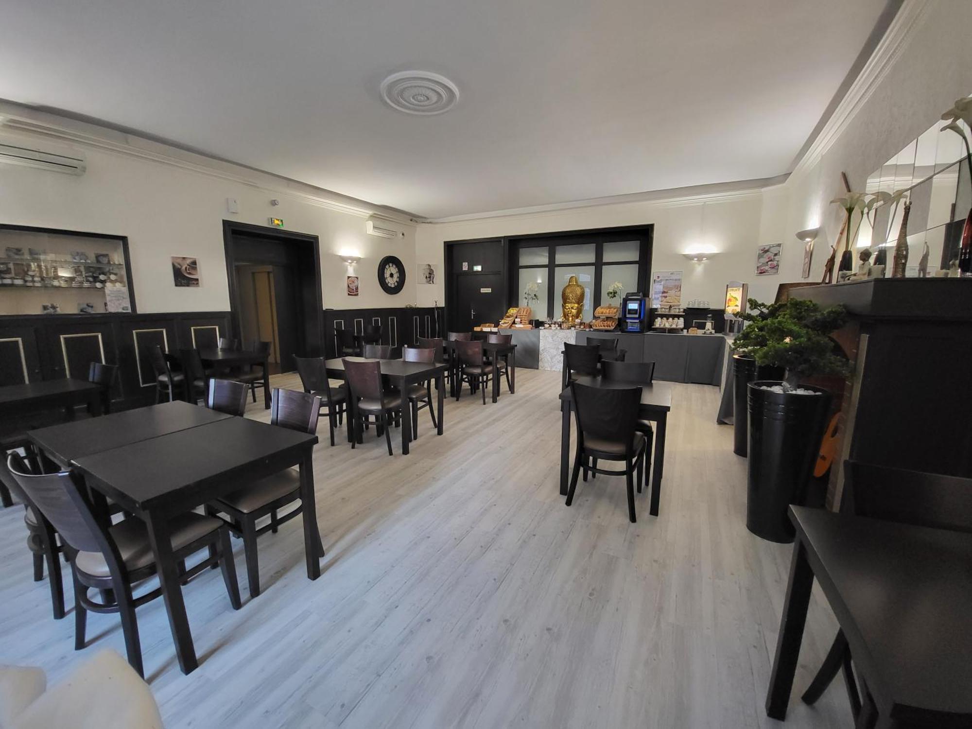 Brit Hotel Confort Auclair Gueret Exterior photo