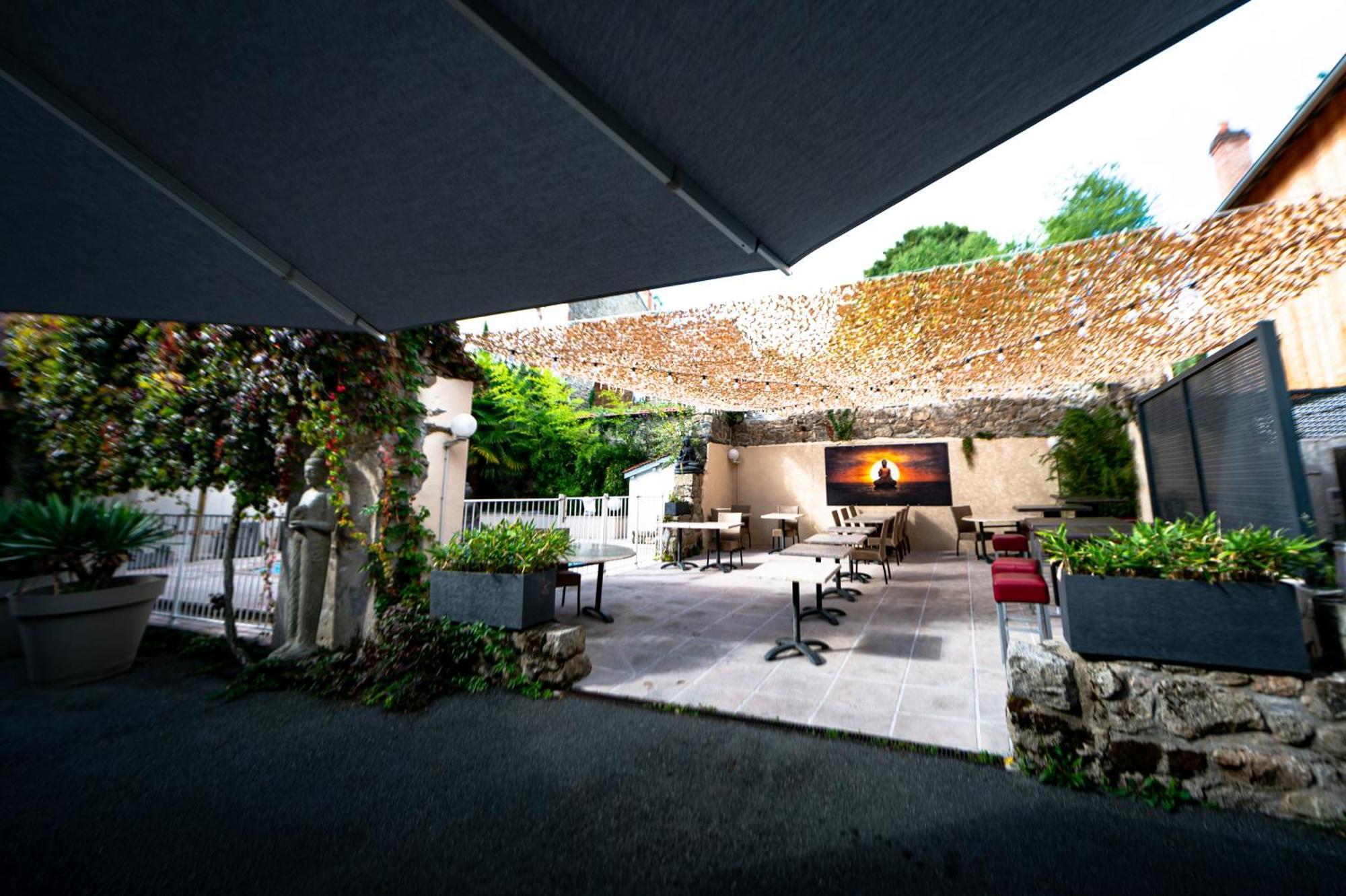 Brit Hotel Confort Auclair Gueret Exterior photo