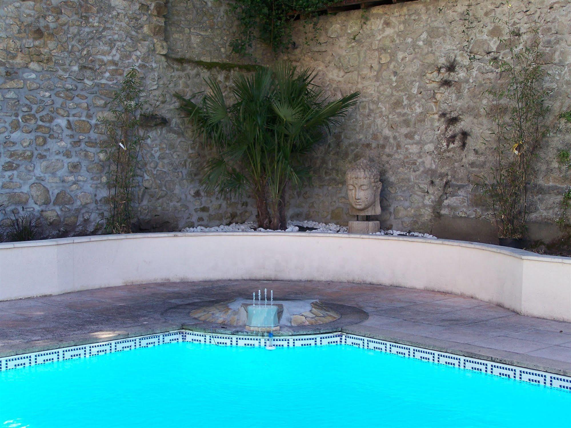 Brit Hotel Confort Auclair Gueret Exterior photo